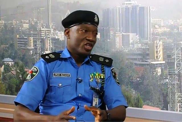 Police speak on invading Saraki’s residence, blocking convoy